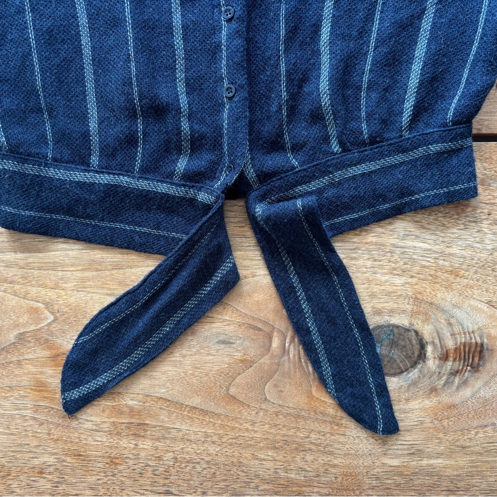 BELLA DAHL Women’s Small Tie Front Sweater Button Down Top Navy Blue P2P 20” - Picture 6 of 12